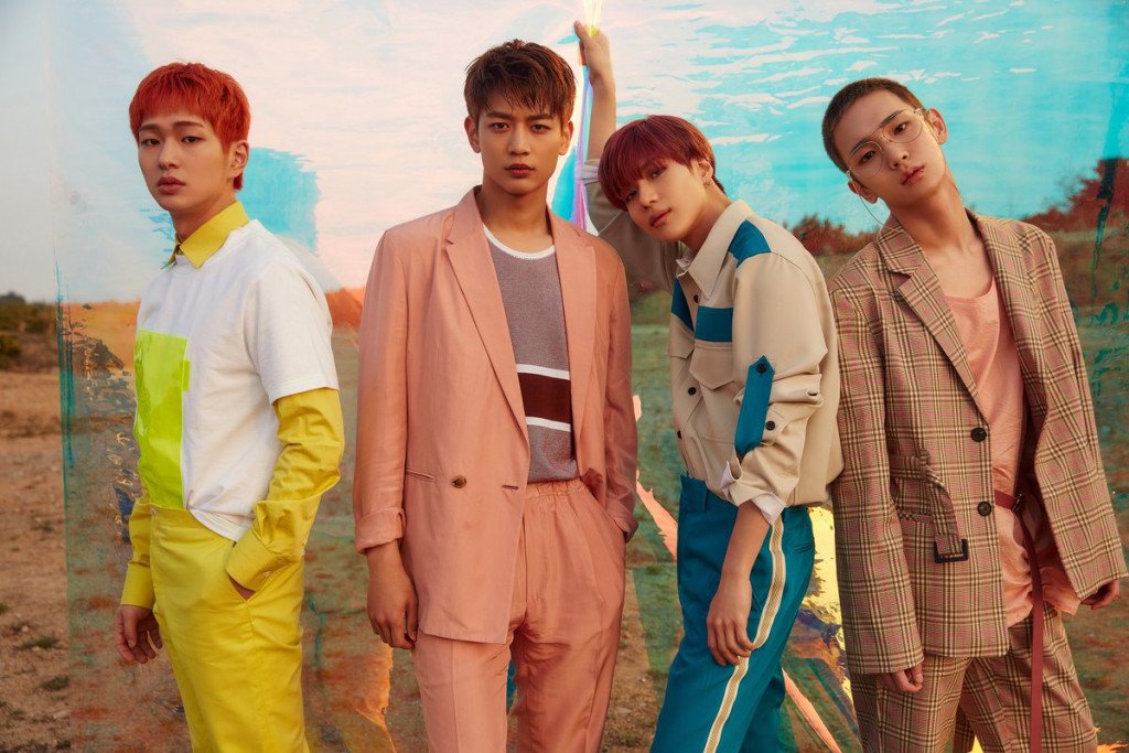 10 Alasan Shinee Tetap Bersinar Seperti Namanya.