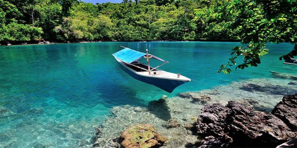 Menikmati Beningnya Pantai Sulamadaha, Secuil Surga di Timur Indonesia. Indah Banget Men!