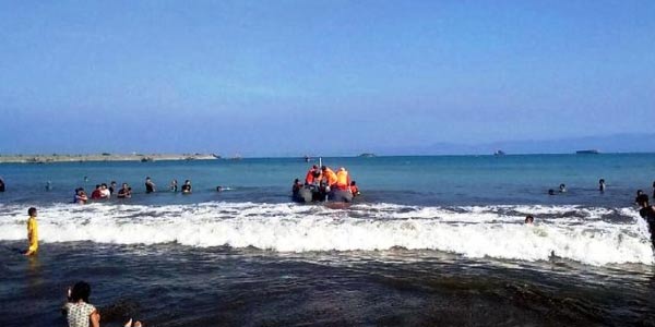 Tragedi di Libur Lebaran, 32 Wisatawan Tenggelam di Pantai Selatan Sukabumi. Dua Orang Meninggal!