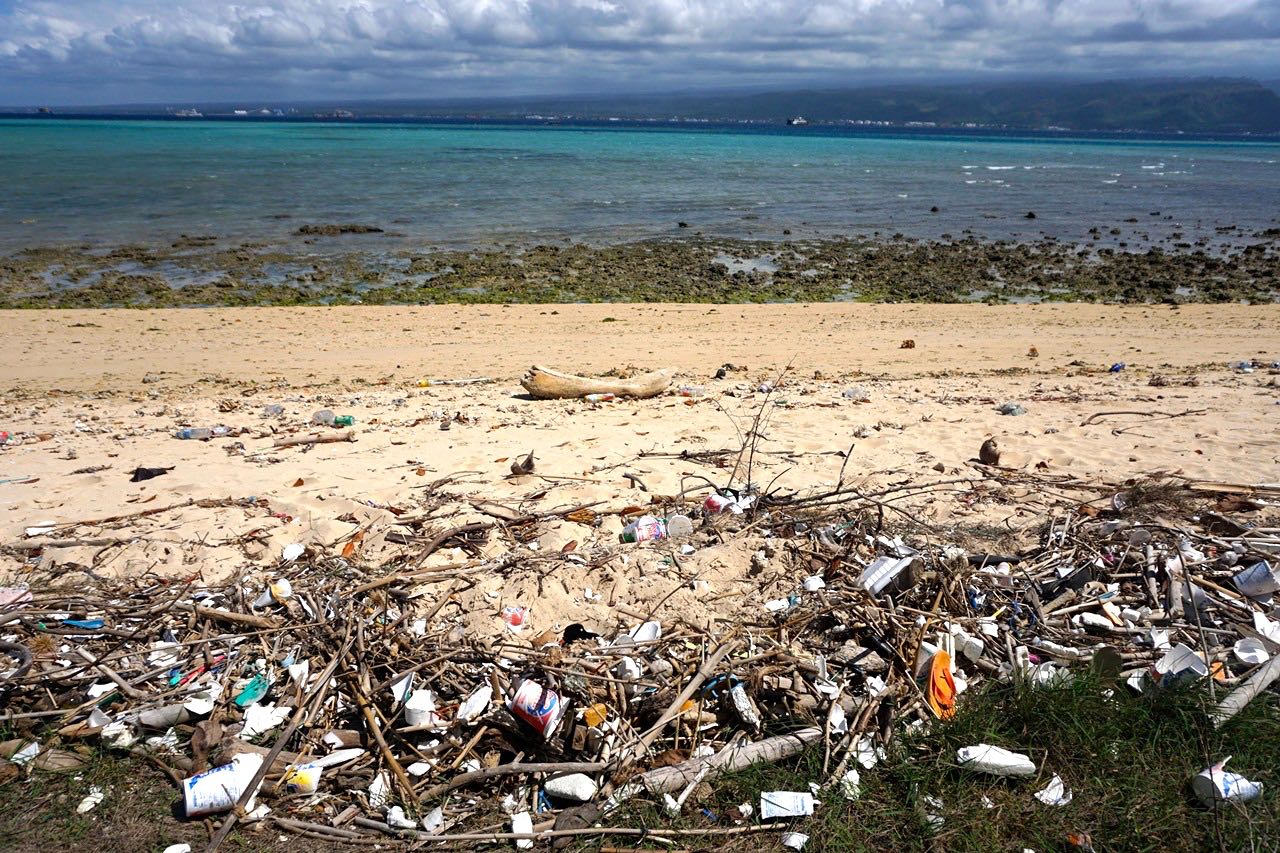 Pulau Bali dan Sampah Plastik