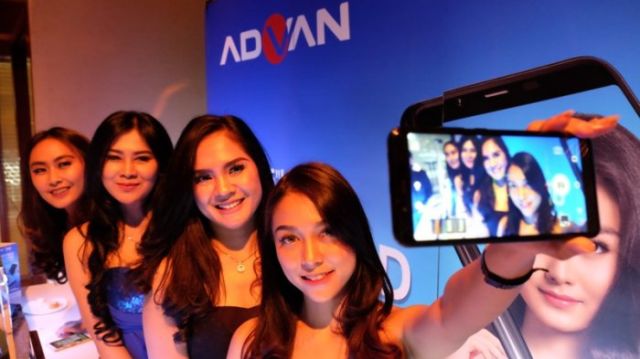 Advan i6 dengan kamera belakang 13 Megapixel