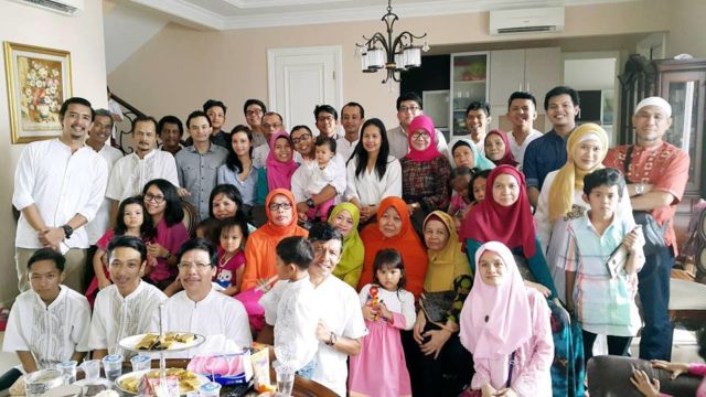 9 Situasi Sulit yang Bikin 'Geregetan' Saat Momen Lebaran. Mana yang Paling Sering Kamu Alami?