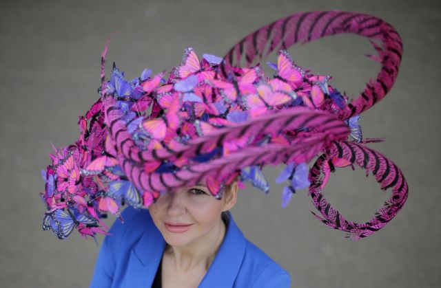 Deretan Topi Paling Spektakuler di Acara Royal Ascot 2018, Tradisi Pacu Kuda Megah Kerajaan Inggris