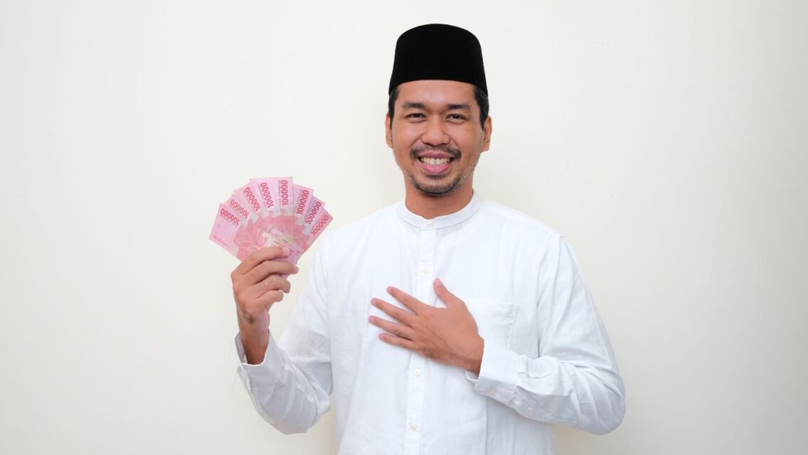 bagi bagi thr di hari raya idul fitri