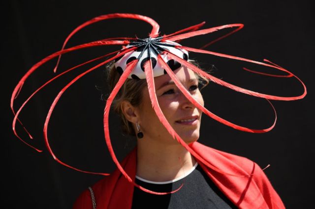 Deretan Topi Paling Spektakuler di Acara Royal Ascot 2018, Tradisi Pacu Kuda Megah Kerajaan Inggris