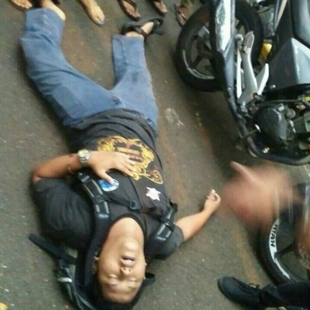 6 Fakta Soal Ricuh Demo Mahasiswa Unnes. Beberapa Sampai Terluka Karena Ditabrak Mobil Rektor