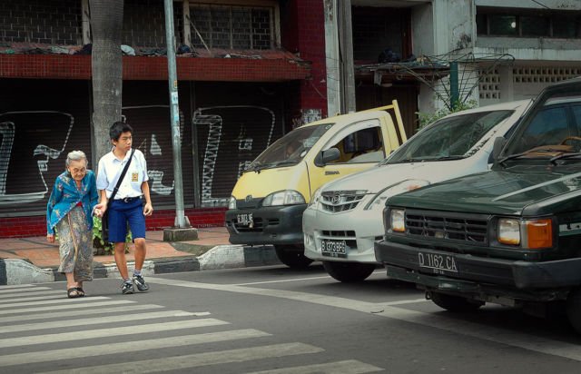 6 Hal yang Membuat Dunia Tersenyum, Dimulai Dari Kebaikan yang Bisa Kamu Berikan ke Sesama