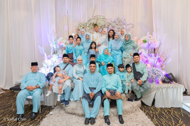 Mahkota Uniknya Jadi Sorotan, Pernak-Pernik Wedding ala Melayu Malaysia Ini Segarkan Pandangan