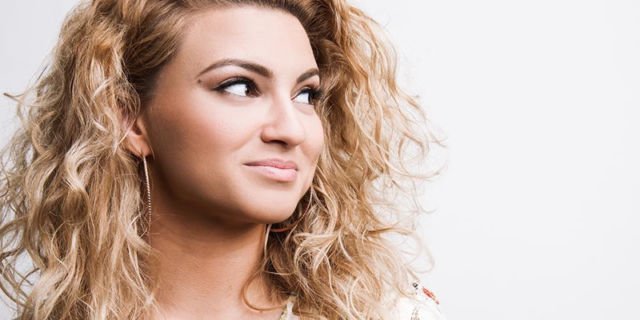 Tori Kelly