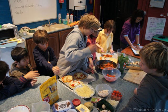 Pembelajaran Memasak oleh Murid Summerhill School