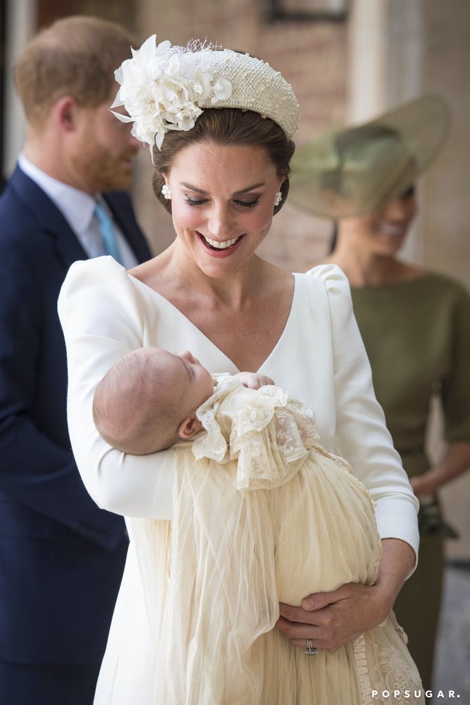 13 Potret Momen Baptisan Prince Louis of Cambridge. Mulai dari Gaun Cantik Hingga Fashion Kate Middleton