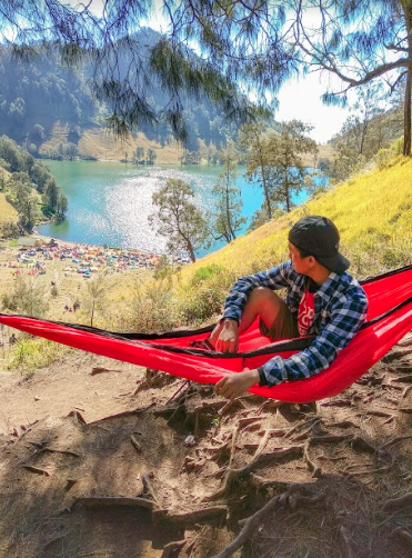 Panduan Pendakian ke Ranu Kumbolo untuk Pemula, Salah Satu Danau Terindah di Indonesia!