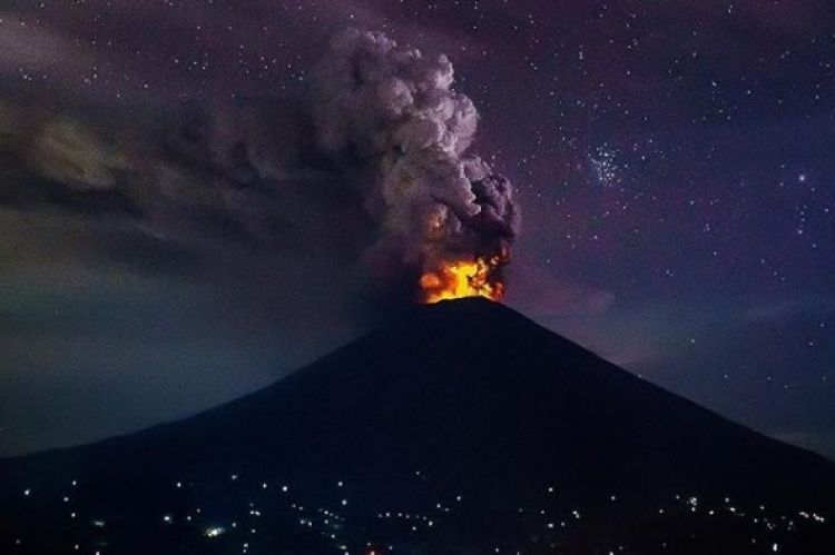 Kacamata Baru untuk Lihat Sudut Pandang yang Berbeda