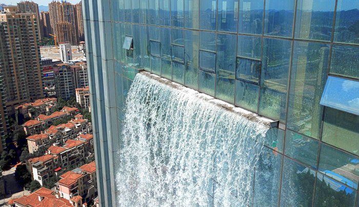 Air Terjun Setinggi 106 Meter Dibangun di Gedung Pencakar Langit di China. Memang Gila Sih Idenya!