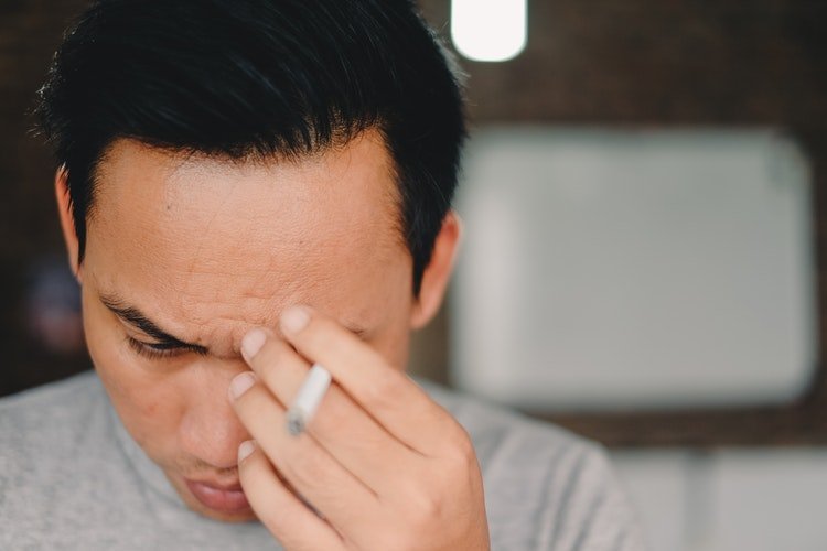 6 Curhatan Cowok yang Pernah Gagal Dalam Hubungan. Meski Tampak Sangar, Resah Hatinya Belum Kelar