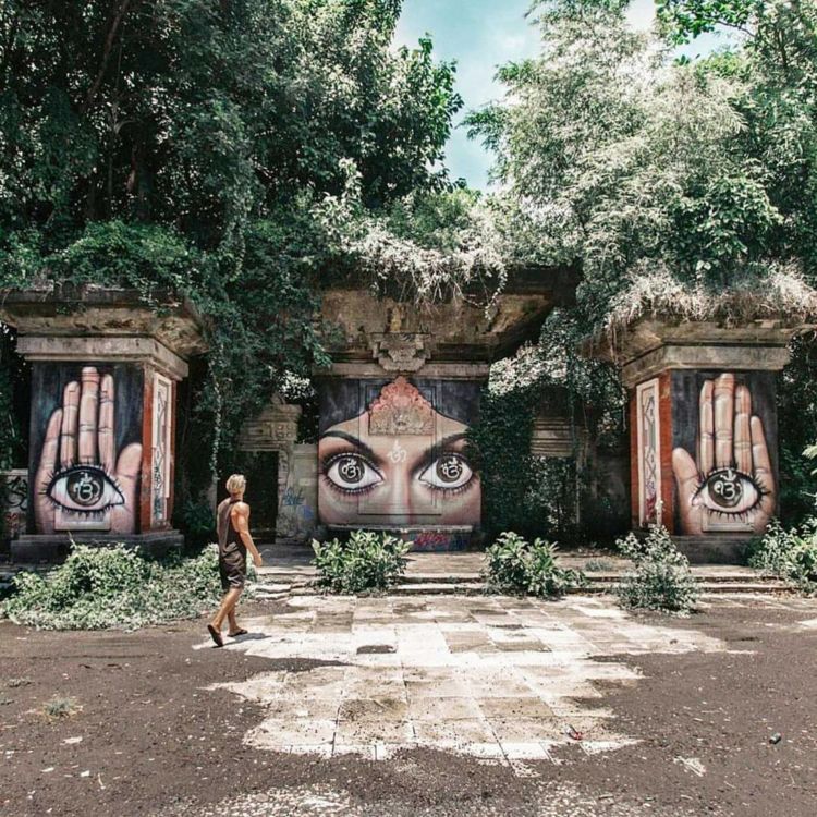 7 Destinasi Horor dan Misterius di Bali yang Perlu Kamu Kunjungi. Bali Nggak Cuma Party!