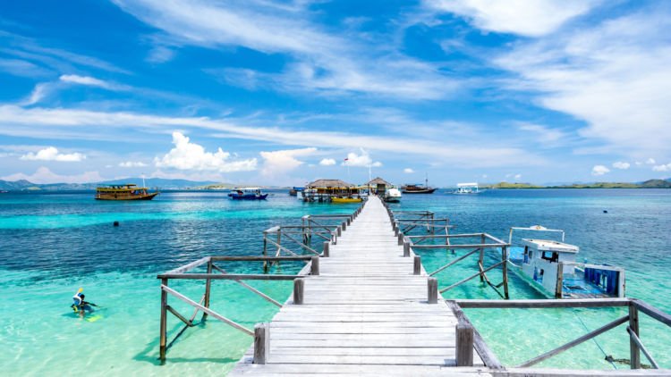 5 Panorama Cetar yang Akan Kamu Temui Di Labuan Bajo. Pantesan Semahal Liburan Ke Luar Negeri