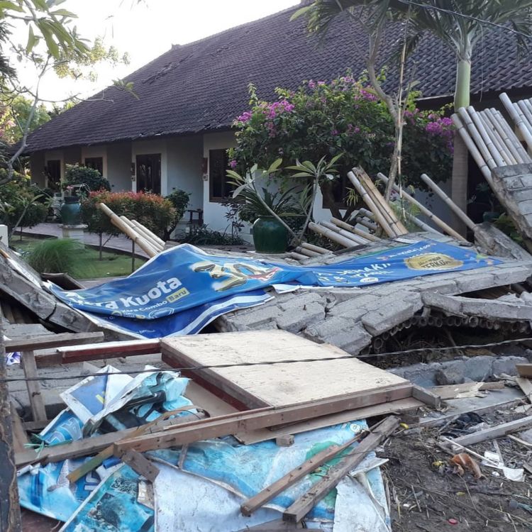 Gili Trawangan Terdampak Parah Gempa Lombok. Begini Potret Kerusakan dan Evakuasinya!