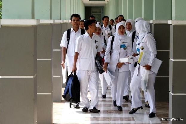 Dari awal mahasiswa keperawatan diajarkan untuk hidup mandiri