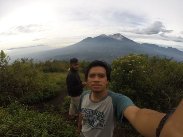 Background Foto Gunung Arjuno-Welirang