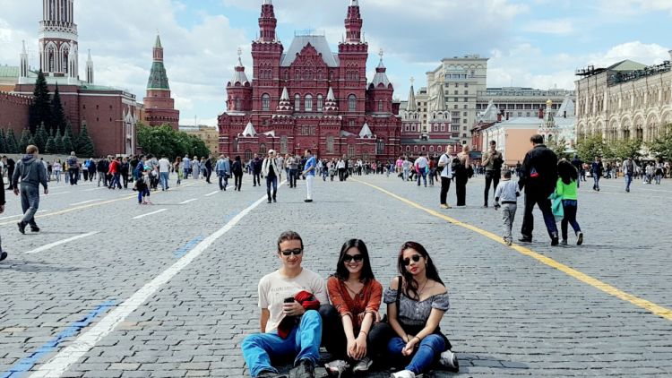 Sepenggal Cerita Tinggal di Tanah Rusia. Meski Berat, tapi di Sinilah Diri Saya Ditempa~