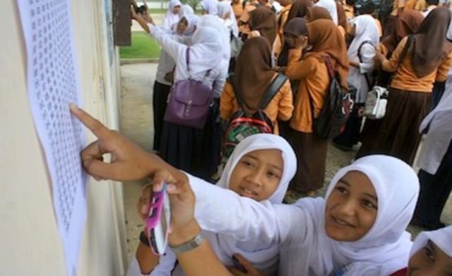 Realita Pendidikan di Indonesia yang Hobi Ganti-ganti Aturan. Sering Berasa Kayak Kelinci Percobaan