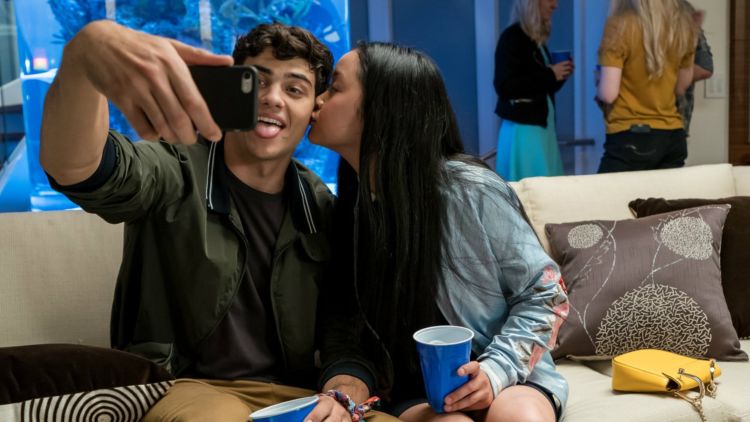 Belajar dari Film To All The Boys I’ve Loved Before, 6 Alasan Cinta Nggak Perlu Lama-lama Dipendam