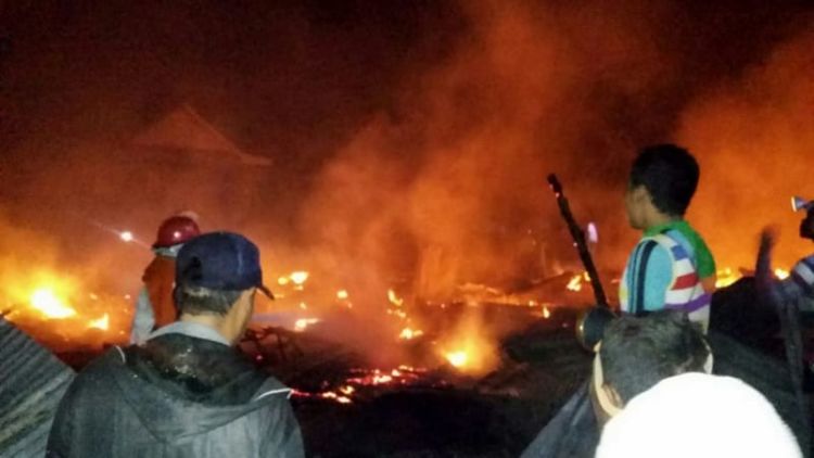 Pulau Terpadat di Dunia, Pulau Bungin, Kebakaran Pasca Gempa Lombok. Apa Penyebabnya?