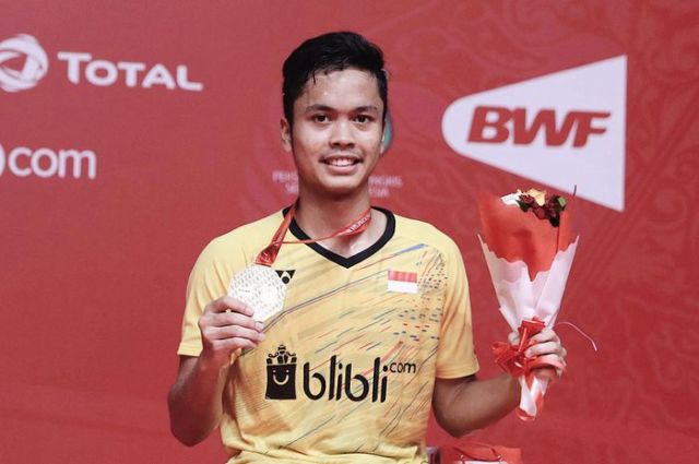 Anthony Ginting Gagal Raih Kemenangan & Alami Cidera Parah. Warganet Malah Bully Habis-habisan