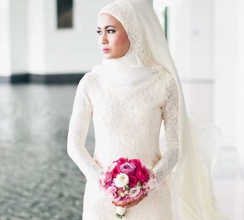 20+ Inspirasi Menata Wedding Veil, si Tudung Pengantin untuk Sempurnakan Momen Istimewa