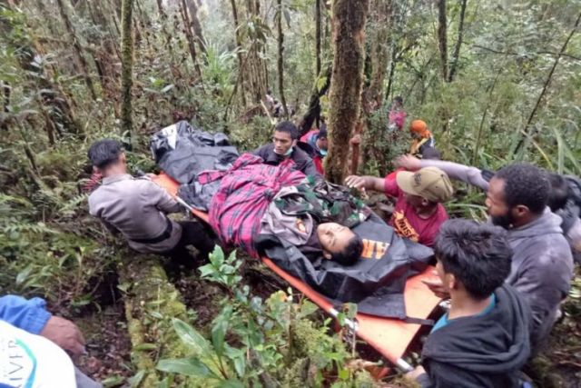 Anak 12 Tahun Ini Jadi ‘Sole Survivor’, Satu-Satunya yang Selamat dalam Kecelakaan Pesawat di Papua