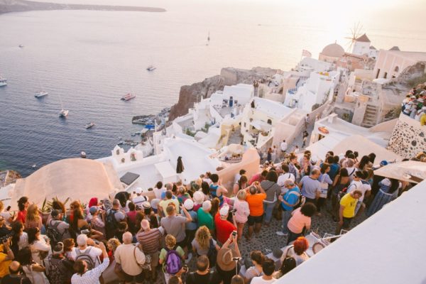 Mungkinkah Overtourism Jadi Penyebab Kebakaran Gili Lawa? Yuk, Pahami 5 Fakta Soal Overtourism ini