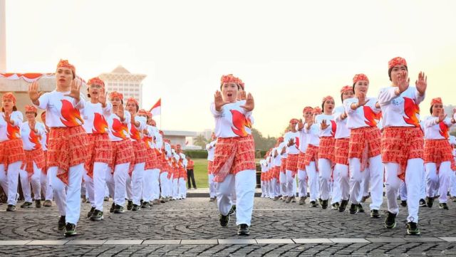 Ini Rekor Guiness yang Berhasil Dipecahkan 65 Ribu Orang yang Menari Poco-poco Kemarin. Keren Banget