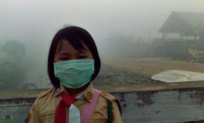 Pontianak Sedang Darurat Kabut Asap. Lihat Deh Parahnya Bencana yang Banyak Luput dari Perhatian Ini