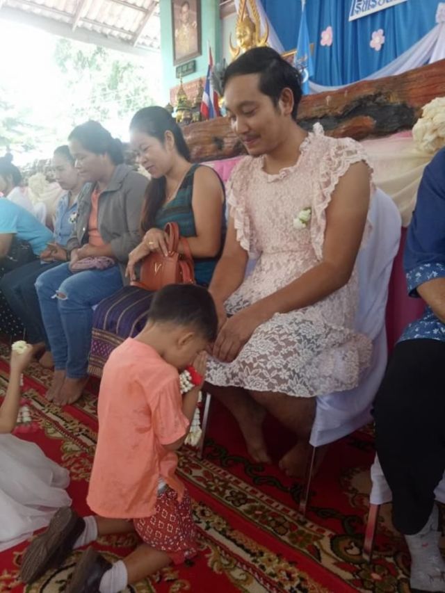 Kasih Ibu Sepanjang Masa, Tapi 6 Hal Ini Menunjukkan Bahwa Kasih Sayang Ayah Juga Tak Kalah Besarnya