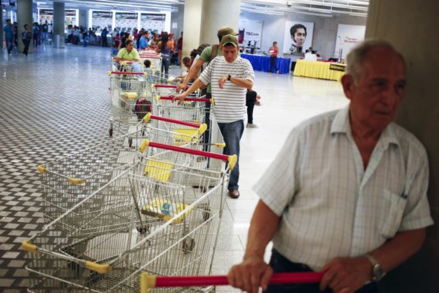 Nilai Mata Uangnya Makin Tak Berharga, Beli Tisu Toilet Aja di Venezuela Kini Butuh Duit Segepok