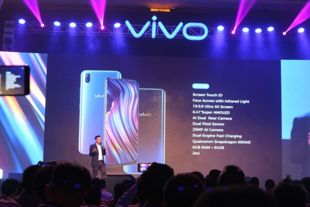 Vivo Resmi Keluarkan Smartphone Terbaru - V11 Pro. Ponsel Canggih dengan Screen Touch ID