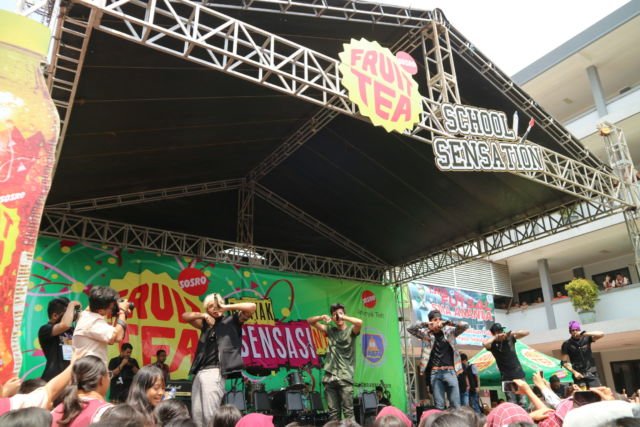 Boyband Latin CNCO Sukses Hadirkan Sensasi Berbeda Pada Fruit Tea School Sensation 2018 di SMA Ananda Bekasi