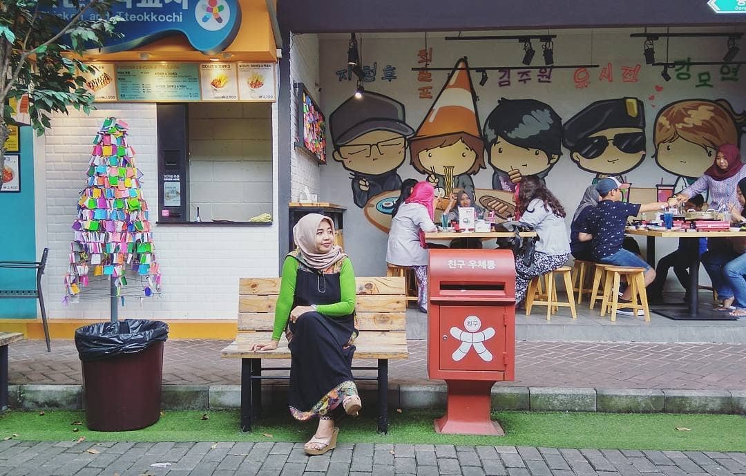 Little Seoul, Destinasi Kuliner ala Korea yang Lagi Hits di Bandung. Pecinta KPop dan Drakor Wajib ke Sini!