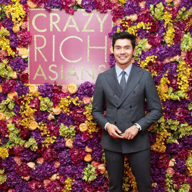 Lupakan Dulu Oppa-oppa Korea, Ini 15 Pesona Aktor Crazy Rich Asians Henry Golding dalam Setelan Jas