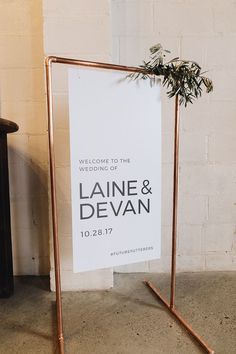 12+ Inspirasi Wedding Sign Gaya Rustic untuk Pernikahan. Lebih dari Sekadar Penanda Tamu Undangan!