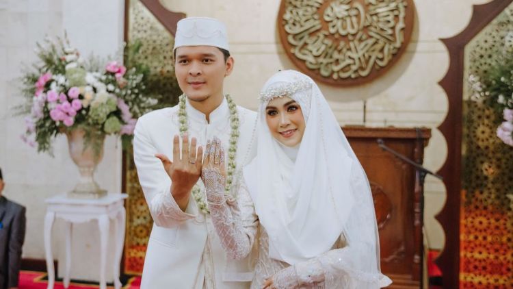 5 Hal Baik yang Bisa Kamu Petik dari Hubungan Anisa Rahma dan Anandito. Manisnya Kebangetan!