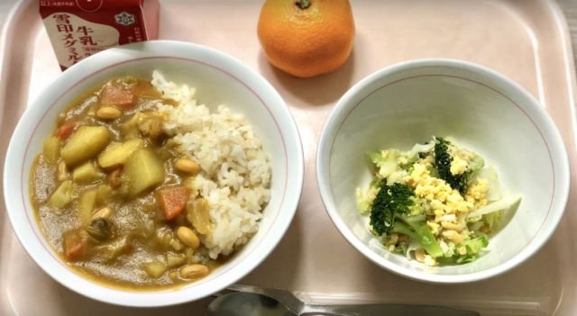 12 Fakta Betapa Spesialnya Tradisi Makan Siang di Jepang. Tiap Sekolah Punya Dapur Sekelas Hotel Lho