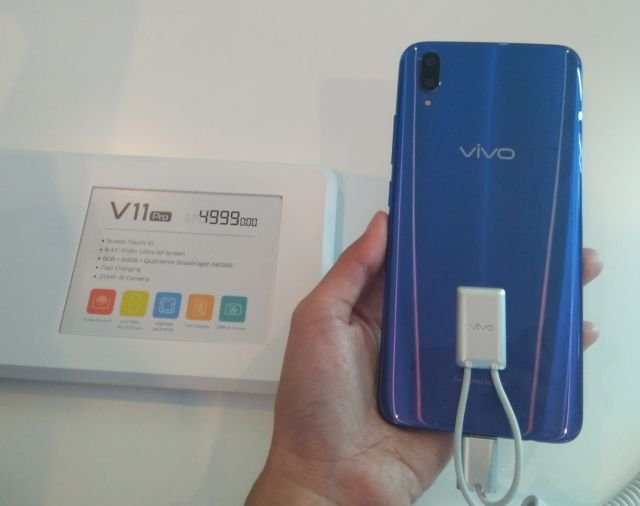 Vivo Resmi Keluarkan Smartphone Terbaru - V11 Pro. Ponsel Canggih dengan Screen Touch ID