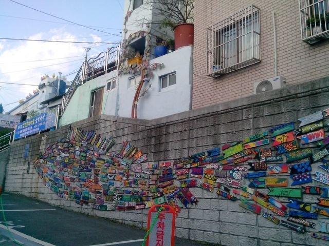 Gamcheon Village, Desa Warna-Warni di Busan Korea Selatan. Dulunya Kumuh Sekarang Instagramable!