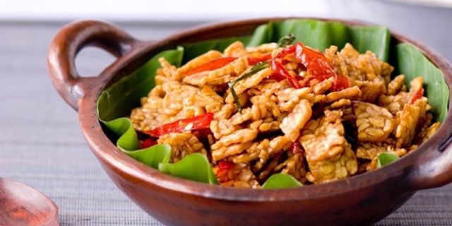 9 Alternatif Makanan Tahan Lama yang Bisa Dikirim Buat Korban Bencana. Biar Nggak Mi Instan Melulu