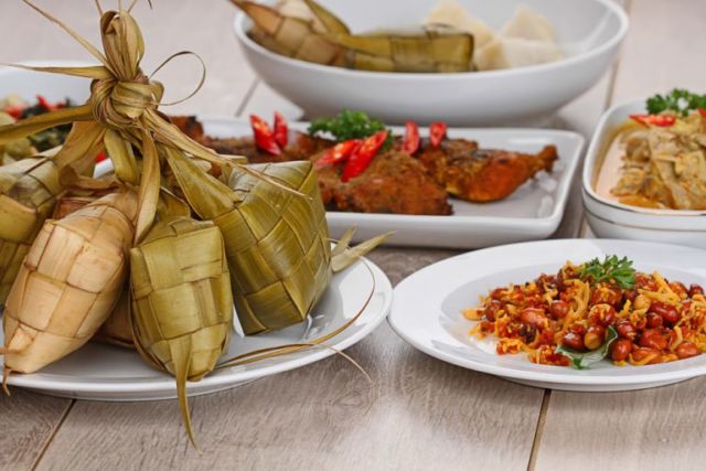 Masakan Indonesia Ketupat Lebaran