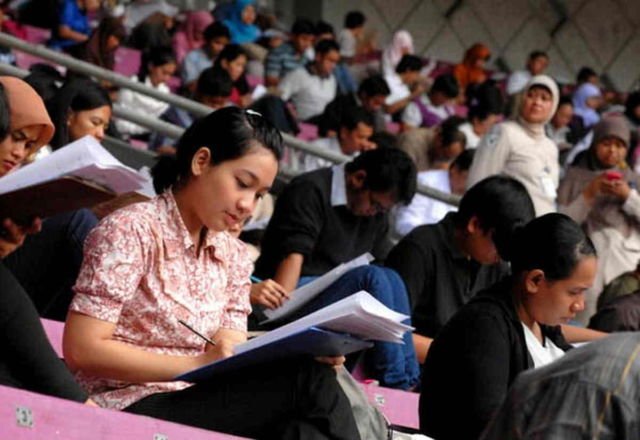 9 Kalimat yang Pasti Kamu Dengar Setelah Wisuda, Membuatmu Harus Sabar dan Bermental Baja