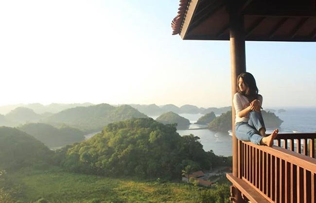 Liburan ke Pantai Teluk Asmara, Surga Tersembunyi yang Sering Disebut Raja Ampat dari Malang!