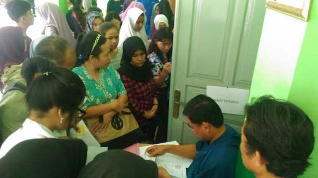 Pelajar SMK Dilarang Ikut Ujian Cuma Gara-gara Nunggak SPP. Padahal Dia Termasuk Siswa Miskin Lho